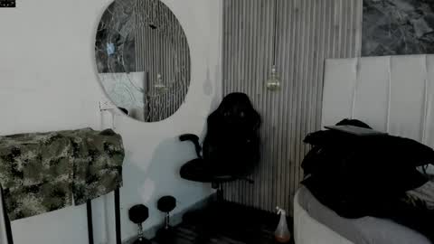     ... online show from 04/08/26, 07:03