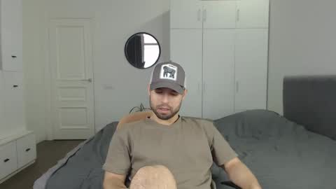 onebestlover online show from 02/25/25, 08:47