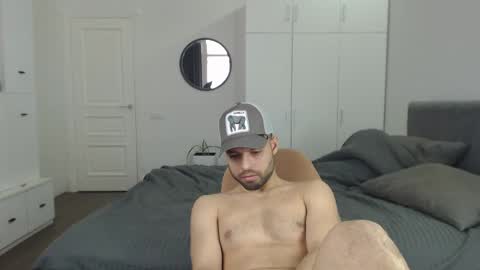 onebestlover online show from 02/26/25, 11:52