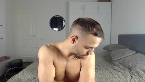 onebestlover online show from 10/22/25, 10:04