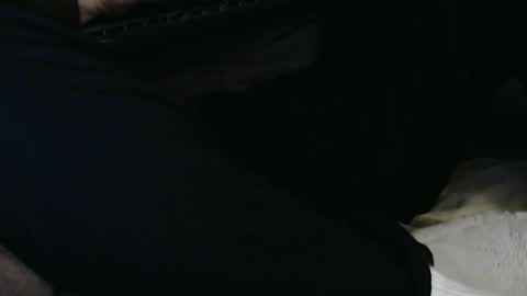 Snapshot of onehanglow chatting on 12/24/24, 05:13 Butch online show from 12/24/24, 05:13