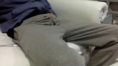 onehitwonder21 online show from 04/20/26, 02:47