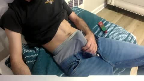 Snapshot of onehitwonder21 chatting on 06/19/26, 02:27 onehitwonder21 online show from 06/19/26, 02:27