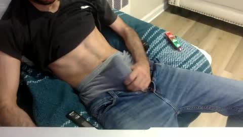 Snapshot of onehitwonder21 chatting on 06/19/26, 05:17 onehitwonder21 online show from 06/19/26, 05:17