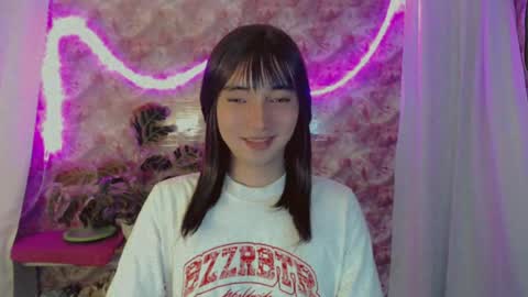 Snapshot of onelesslonelygirl69 chatting on 06/24/26, 09:08 KLIER online show from 06/24/26, 09:08