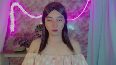 Snapshot of onelesslonelygirl69 chatting on 07/19/26, 03:21 KLIER online show from 07/19/26, 03:21