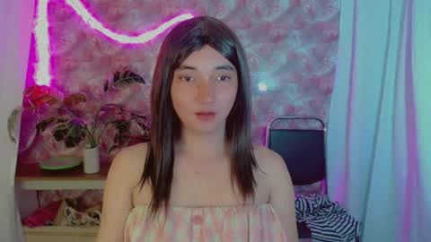 Snapshot of onelesslonelygirl69 chatting on 07/28/26, 01:23 KLIER online show from 07/28/26, 01:23