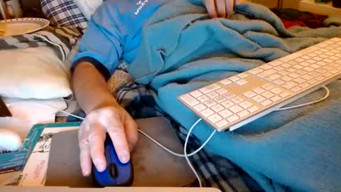 Snapshot of onemattu chatting on 03/04/25, 07:41 Mattu online show from 03/04/25, 07:41