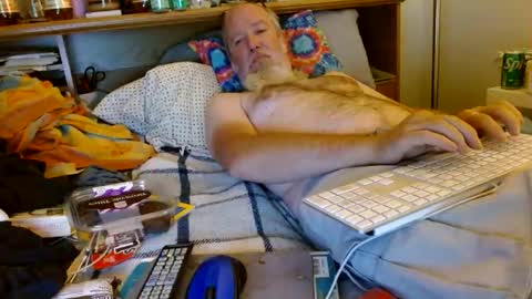 Snapshot of onemattu chatting on 09/14/25, 07:18 Mattu online show from 09/14/25, 07:18