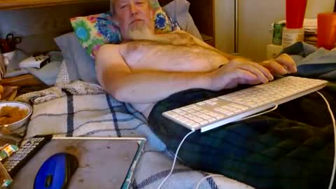 Snapshot of onemattu chatting on 10/16/25, 08:59 Mattu online show from 10/16/25, 08:59