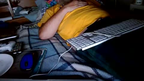 Snapshot of onemattu chatting on 10/24/25, 06:10 Mattu online show from 10/24/25, 06:10