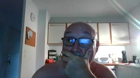 Snapshot of onemoretimebis chatting on 06/23/26, 04:43 Onemoretimebis online show from 06/23/26, 04:43