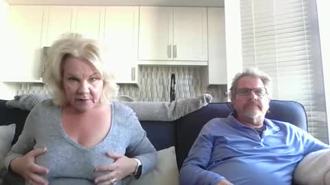couple mature milf bigboobs curvy mommydaddy online show from 02/17/25, 10:36