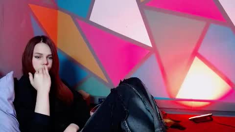 onessandra online show from 03/04/26, 02:17