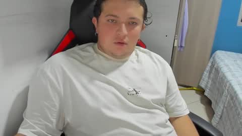 Andres INDEPENDENT MODEL online show from 11/09/25, 12:20