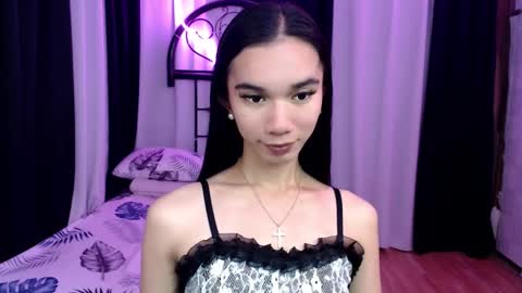 Snapshot of onicka_iha chatting on 01/19/25, 01:44 Alexa online show from 01/19/25, 01:44