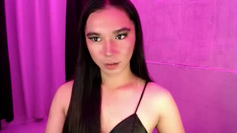 Snapshot of onicka_iha chatting on 10/20/25, 06:19 Alexa online show from 10/20/25, 06:19