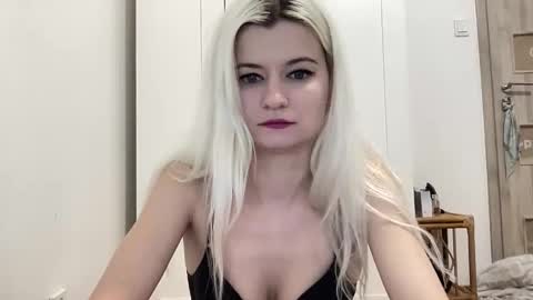 Onika online show from 02/09/26, 01:26