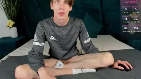 Erick  online show from 09/26/25, 07:45