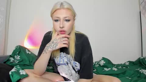 Iva online show from 11/02/25, 01:57