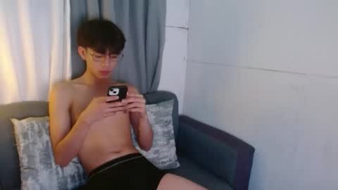 Snapshot of only_mau chatting on 09/12/25, 11:54 MAU online show from 09/12/25, 11:54