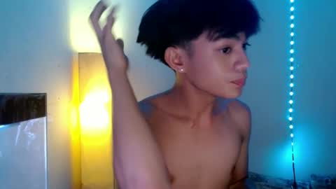 Snapshot of only_mau chatting on 09/23/25, 11:13 MAU online show from 09/23/25, 11:13