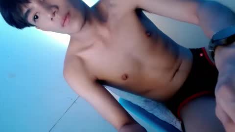 Snapshot of only_mau chatting on 10/09/25, 12:58 MAU online show from 10/09/25, 12:58