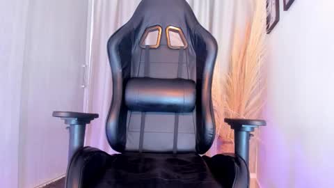 misssaray official online show from 02/16/26, 10:28