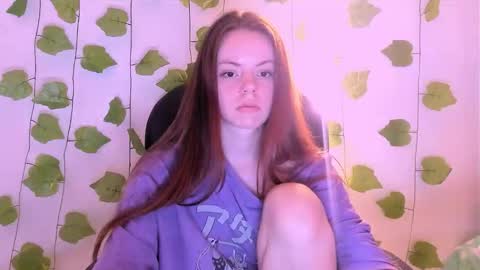 only_sarah1 online show from 12/19/25, 09:33