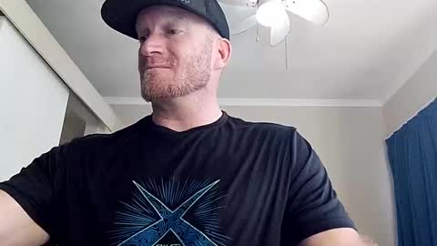 Snapshot of only_you754944 chatting on 10/08/25, 04:43 For me to know online show from 10/08/25, 04:43