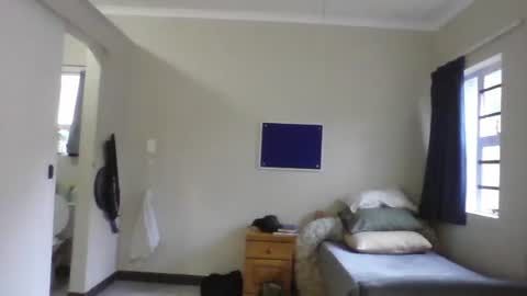 Snapshot of only_you754944 chatting on 10/17/25, 06:16 For me to know online show from 10/17/25, 06:16