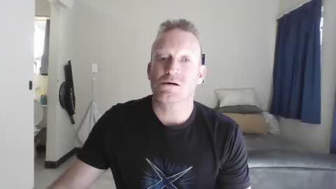 Snapshot of only_you754944 chatting on 10/22/25, 05:30 For me to know online show from 10/22/25, 05:30