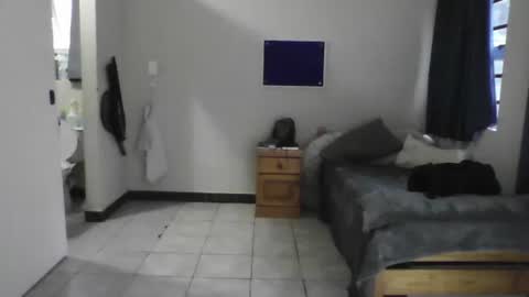 Snapshot of only_you754944 chatting on 10/25/25, 12:56 For me to know online show from 10/25/25, 12:56