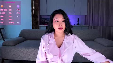 Amelia online show from 02/24/25, 06:38