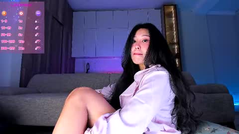 Amelia online show from 03/07/25, 02:34