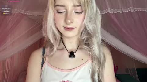 Eva online show from 05/05/26, 07:27