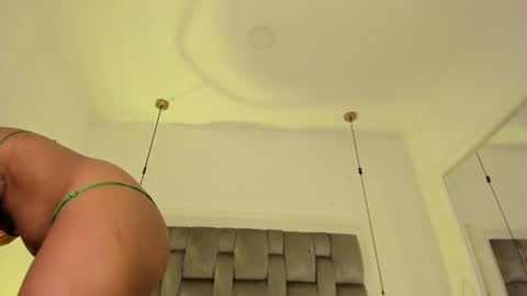 Snapshot of onlygia chatting on 06/23/26, 04:10 Only online show from 06/23/26, 04:10