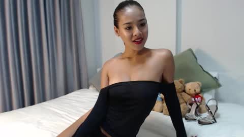 Lily Peach  -   online show from 02/24/25, 01:02