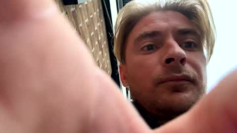 onlyloveyoutwice2016 online show from 10/14/25, 04:19