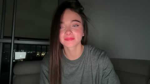 Snapshot of onlysophia chatting on 05/19/26, 01:56 Sophia online show from 05/19/26, 01:56