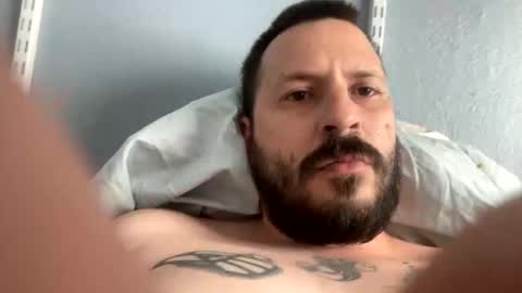 Snapshot of onmyway2u2 chatting on 09/20/25, 04:19 onmyway2u2 online show from 09/20/25, 04:19