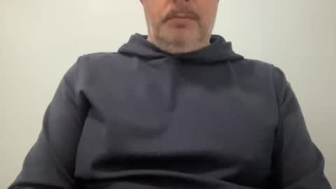 Snapshot of onthedlhere chatting on 12/29/24, 02:52 onthedlhere online show from 12/29/24, 02:52