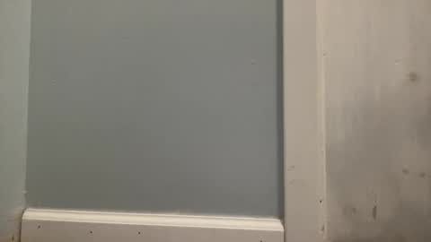 Snapshot of onthedlhere chatting on 12/30/24, 02:08 onthedlhere online show from 12/30/24, 02:08