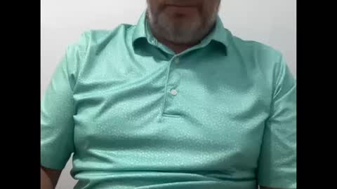 Snapshot of onthedlhere chatting on 10/14/25, 02:40 onthedlhere online show from 10/14/25, 02:40