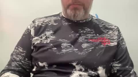 Snapshot of onthedlhere chatting on 11/17/25, 03:18 onthedlhere online show from 11/17/25, 03:18