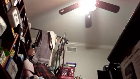 Snapshot of oohhdylandmt chatting on 12/08/24, 12:40 Dmtbabe69 online show from 12/08/24, 12:40