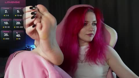 Hannah online show from 11/12/25, 01:44