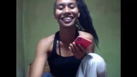 oolyette online show from 09/08/25, 04:06