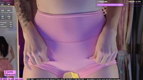 Snapshot of oooops__ chatting on 12/01/24, 10:10 Eva online show from 12/01/24, 10:10