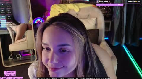 Snapshot of oooops__ chatting on 12/07/24, 10:06 Eva online show from 12/07/24, 10:06